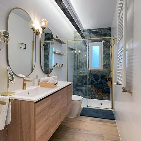 Apartamento Castelo דירה *